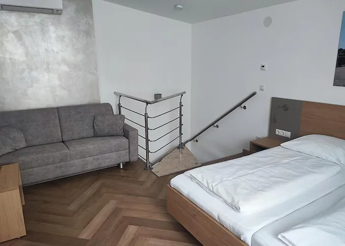 Hotel-Pension Fuenfhaus