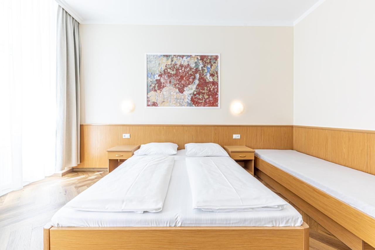 Hotel-pension Fuenfhaus 3* Wenen
