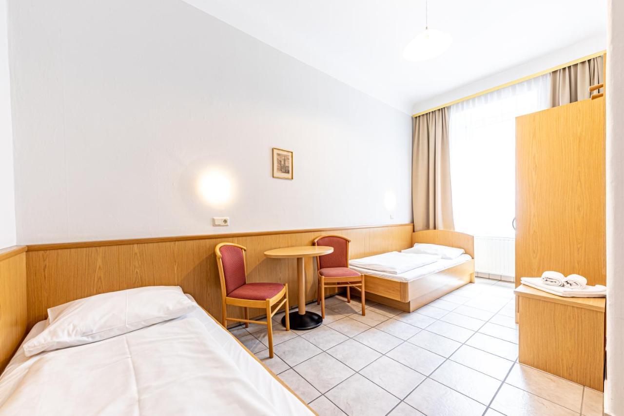 Hotel-pension Fuenfhaus 3* Wenen