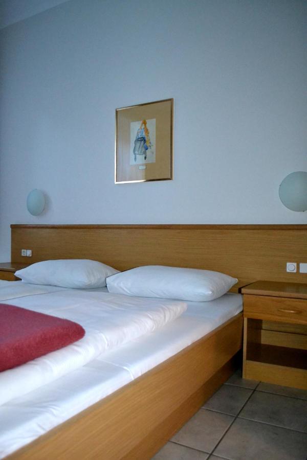 Hotel-pension Fuenfhaus Gasthuis 3*