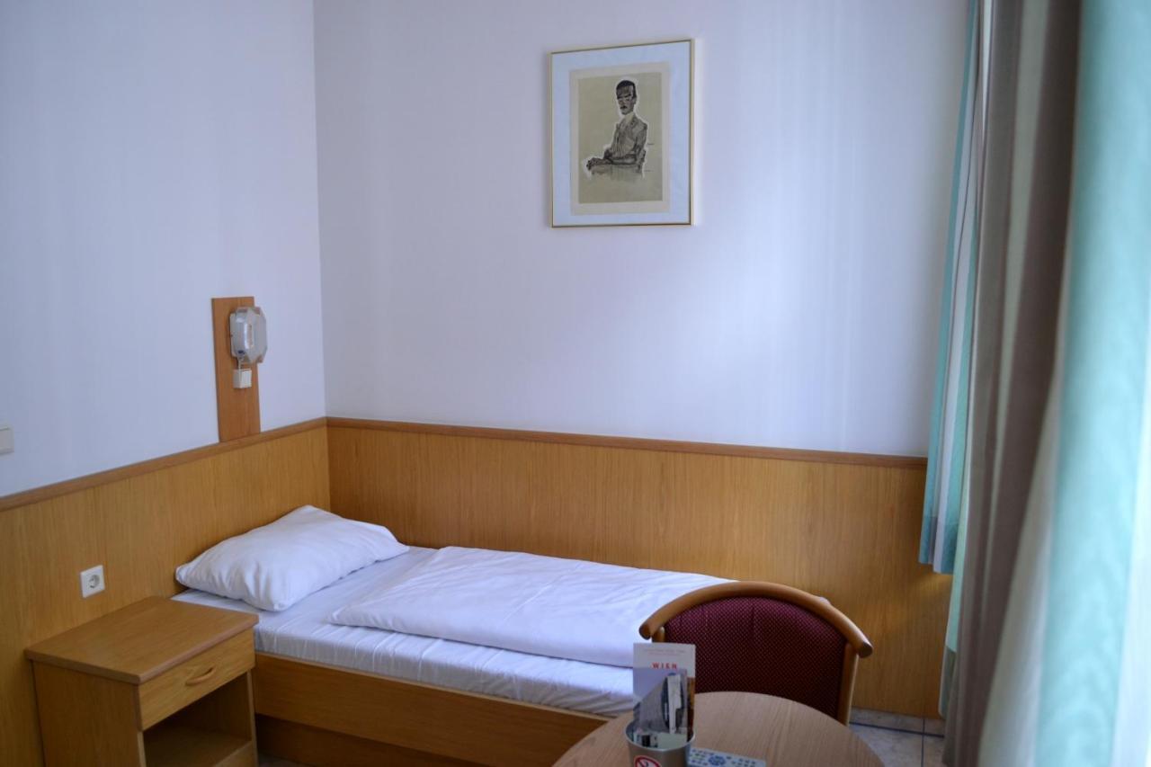 Hotel-pension Fuenfhaus 3* Wenen