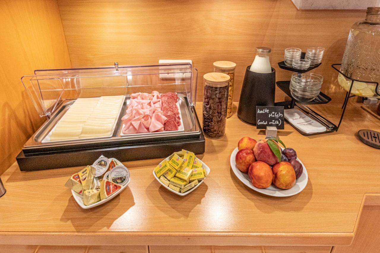 Hotel-pension Fuenfhaus Pensjonat